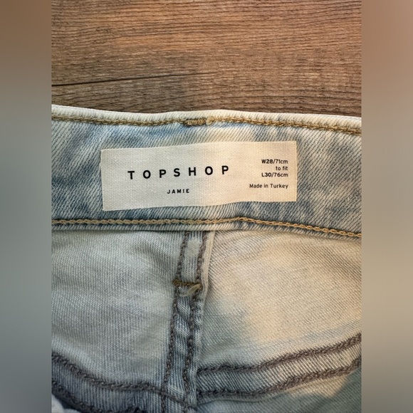 TOPSHOP Jaime jeans - size 28 light wash - Picture 3 of 3